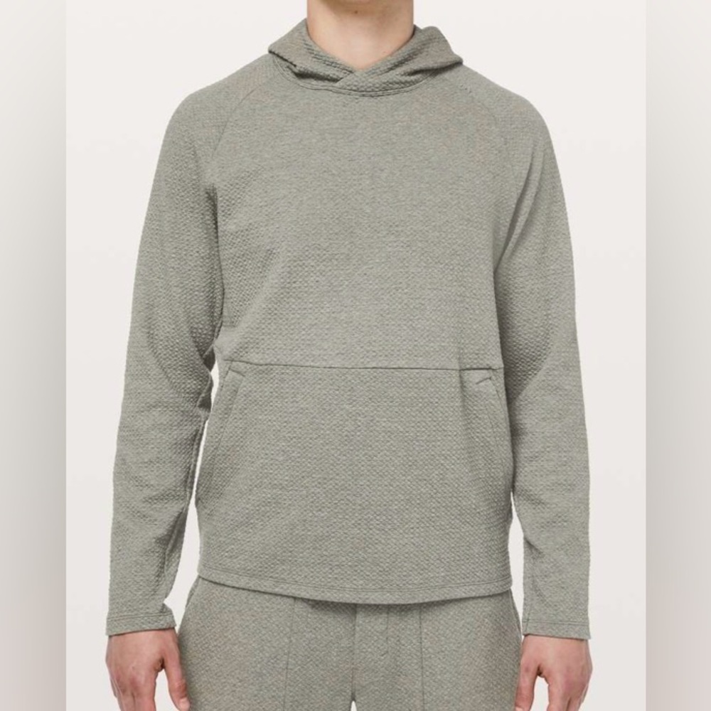 🎉Lululemon Athletica At Ease Sage Gray Hoodie Men’s.